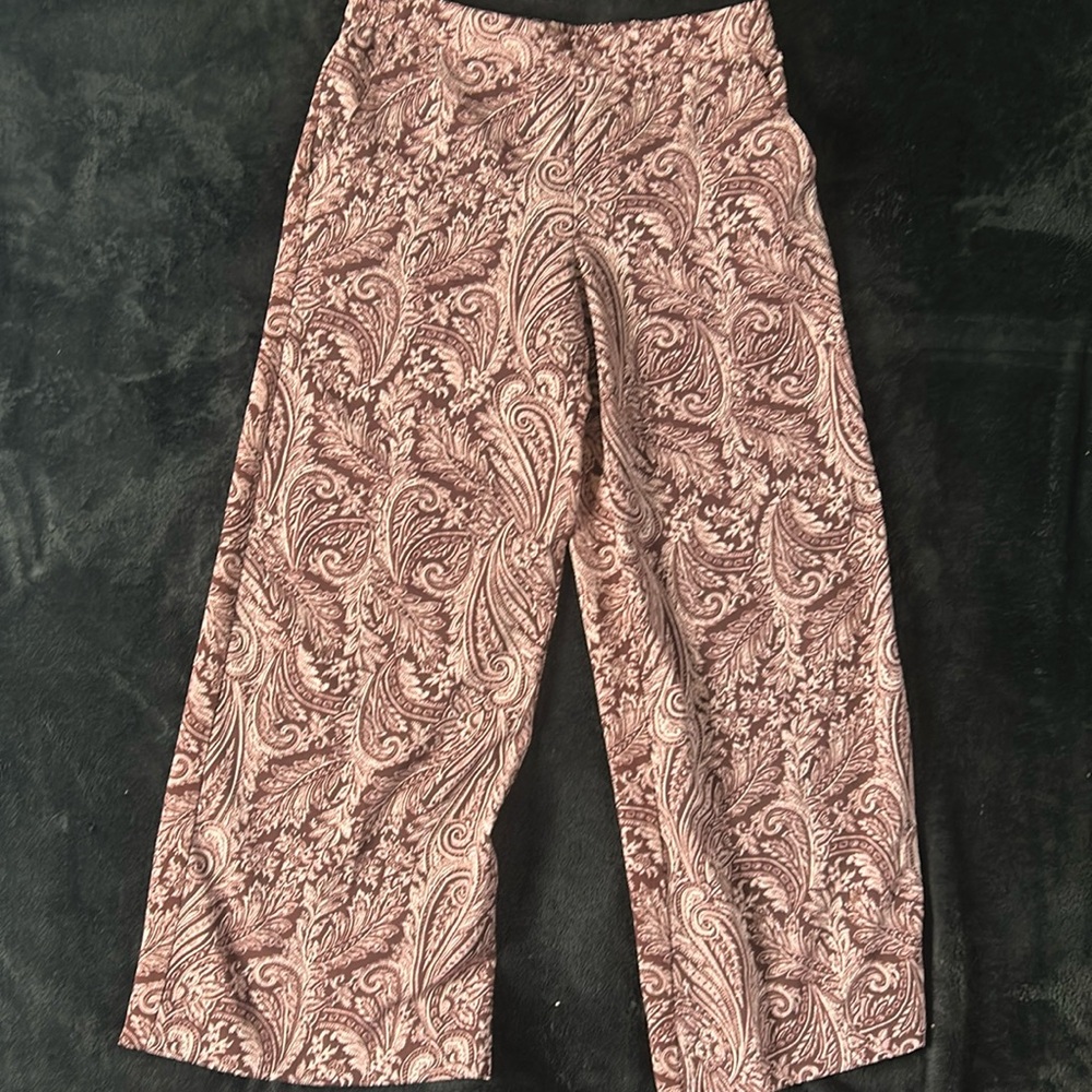 New York & company stretch wide leg pant paisley print  Sz small
